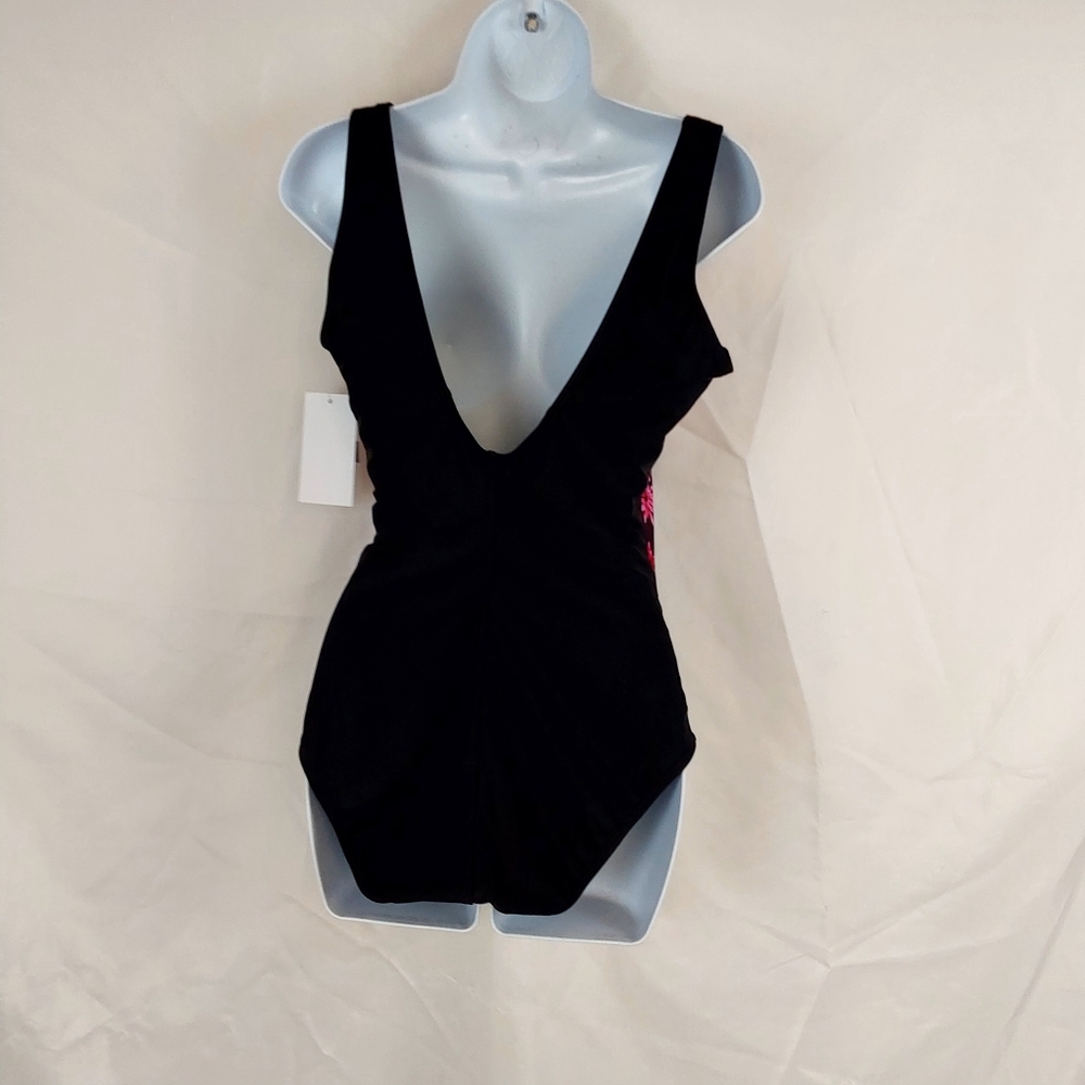*Swimsuits For All Chlorine Resistant Tank One Piece Swimsuit - Picture 3 of 10
